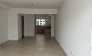 DEPARTAMENTO A ESTRENAR 4 AMBIENTES 2 BAÑOS, 2 COCHERAS CUBIERTAS.