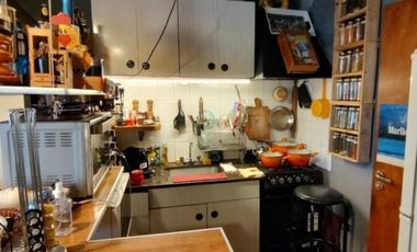 CASA Y DPTO EN ESQUINA