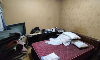 CASA Y DPTO EN ESQUINA