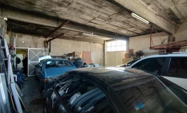 CASA Y DPTO EN ESQUINA