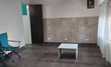 Venta de casa de 4 ambientes