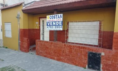 Venta de casa de 4 ambientes