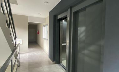 IMPECABLE DEPARTAMENTO 2 AMB C/COCHERA MORON