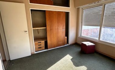 ALQUILER - CASA MAS GALPON - VILLA MADERO