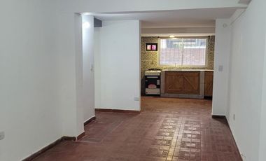DEPARTAMENTO 3 AMB CON COCHERA , PLANTA BAJA  , SIN EXPENSAS NI ABL ,COMPLEJO CON PILETA Y PARRILLA EN COMUN TIGRE LINIERS 483