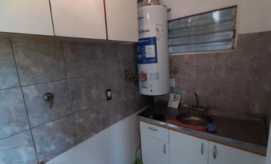 Departamento de 3 ambientes con balcón