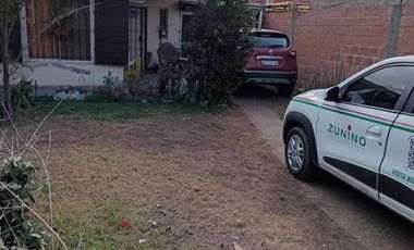 Casa de tres ambientes a la venta en Jose C Paz