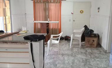 Casa de tres ambientes a la venta en Jose C Paz