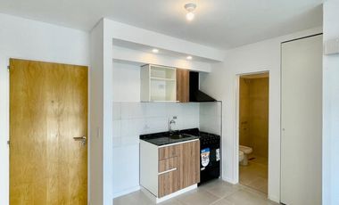 DEPARTAMENTO MONO AMB DIVIDIDO EN SANTOS LUGARES - TRES DE FEBRERO