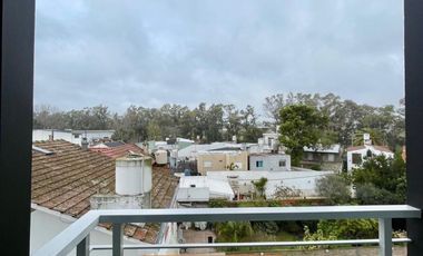 DEPARTAMENTO MONO AMB DIVIDIDO EN SANTOS LUGARES - TRES DE FEBRERO