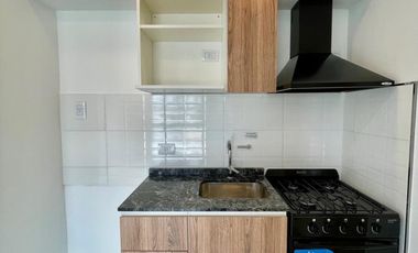 DEPARTAMENTO MONO AMB DIVIDIDO EN SANTOS LUGARES - TRES DE FEBRERO