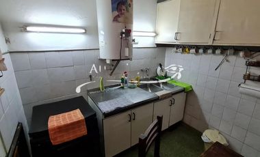 Ph En Venta 2 Amb. En Villa Urquiza - ZONA COMERCIAL