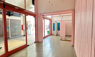 Importante local comercial en alquiler