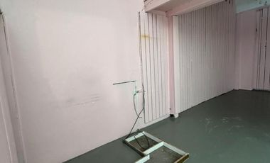 Importante local comercial en alquiler