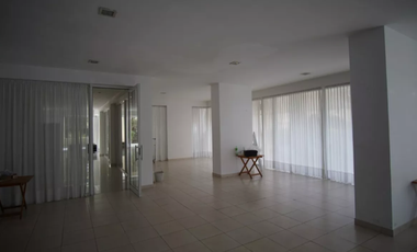 Excelente Departamento 2 Amb C/ Cochera Cubierta En Barrancas De Vicente Lopez