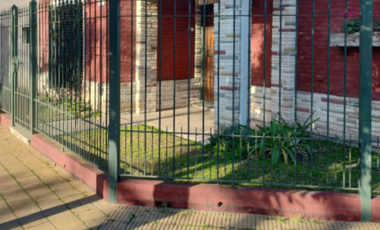 Excelente propiedad con jardín