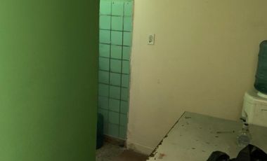 Alquiler de  local comercial en zona Caseros   super centrico