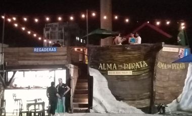 Local comercial frente a la playa Blvd Vicente Fox