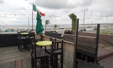 Local comercial frente a la playa Blvd Vicente Fox