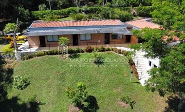 Casa-Finca en Venta Ubicado en SOPETRAN Codigo 1939