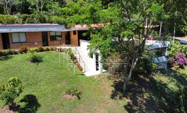 Casa-Finca en Venta Ubicado en SOPETRAN Codigo 1939