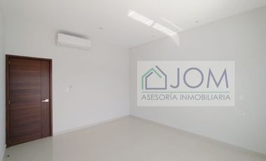 Estrene casa en Privada Acanto