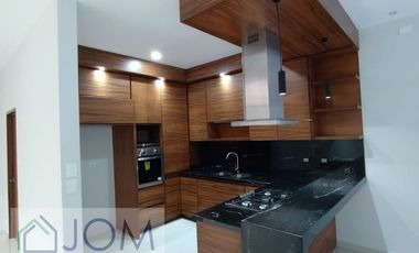 Estrene casa en Privada Acanto