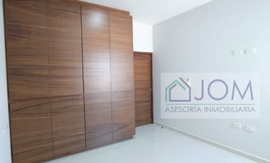 Estrene casa en Privada Acanto