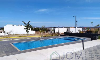 Estrene casa en Privada Acanto