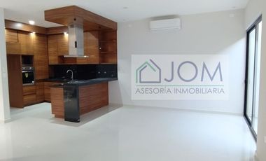 Estrene casa en Privada Acanto