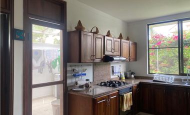 VENTA CASA  CAMPESTRE AMPLIA  EN CERRITOS PEREIRA