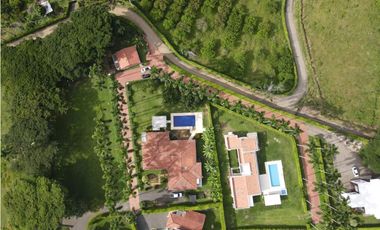 VENTA CASA  CAMPESTRE AMPLIA  EN CERRITOS PEREIRA
