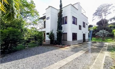 vendo finca en sopetran zona urbana.