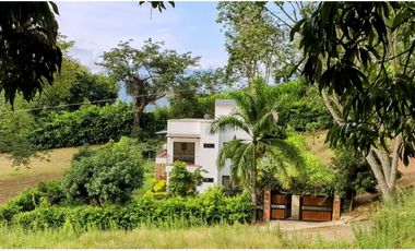 vendo finca en sopetran zona urbana.