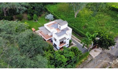 vendo finca en sopetran zona urbana.