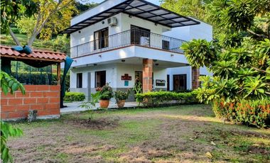 vendo finca en sopetran zona urbana.