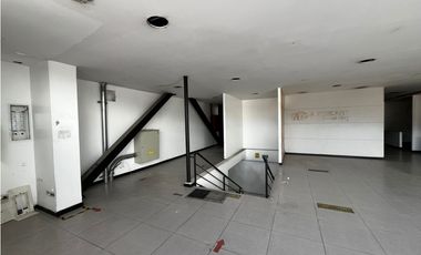 LOCAL EN ARRIENDO AVENIDA CHILE