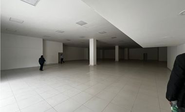 LOCAL EN ARRIENDO AVENIDA CHILE