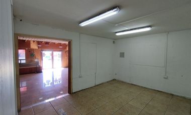Local Comercial en Venta en Los manios 6915, Lomas Coloradas
