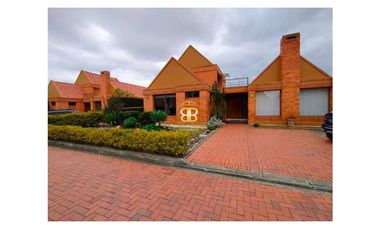SE VENDE  CASA EN CAJICA VEREDA CANELON