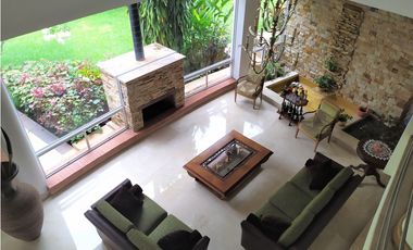 Venta de Casa moderna en Condominio, Jamundi-Valle