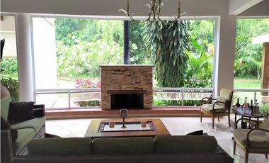 Venta de Casa moderna en Condominio, Jamundi-Valle