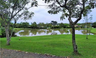 Venta de Casa moderna en Condominio, Jamundi-Valle