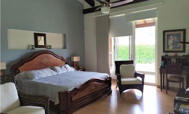 Venta de Casa moderna en Condominio, Jamundi-Valle