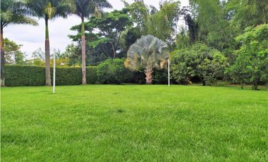 Venta de Casa moderna en Condominio, Jamundi-Valle