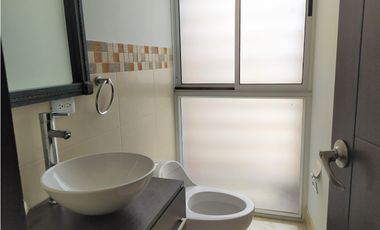 Venta de Casa moderna en Condominio, Jamundi-Valle