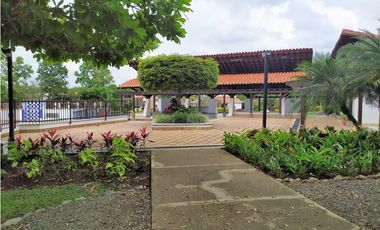 Venta de Casa moderna en Condominio, Jamundi-Valle