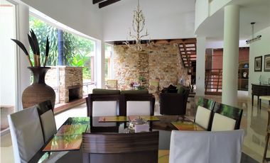 Venta de Casa moderna en Condominio, Jamundi-Valle