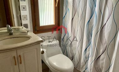 Casa en Arriendo en condominio los castaños