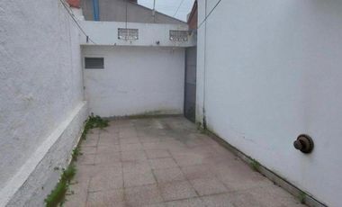 VENDO CHALET 5 AMBIENTES